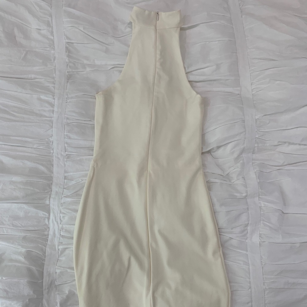 Lulu’s White Body-con Dress - Picture 3 of 3